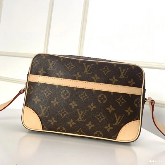 BAG VUITTON LOUIS MESSENGER 0806